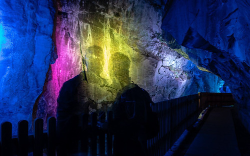 景区溶洞灯光投影秀设计 Design of cave light projection show