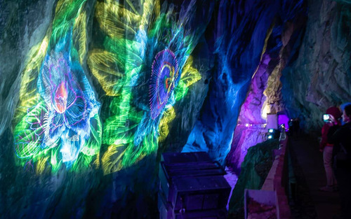 景区溶洞灯光投影秀设计 Design of cave light projection show