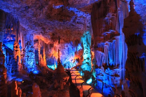景区溶洞灯光设计 Design of cave light projection show